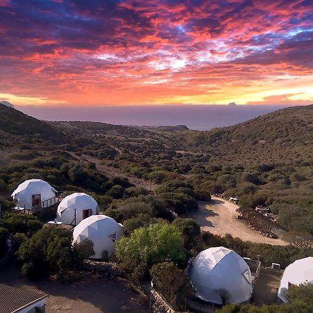 B&B Glamping Semaforo Capo Sperone SantʼAntìoco Exteriör bild