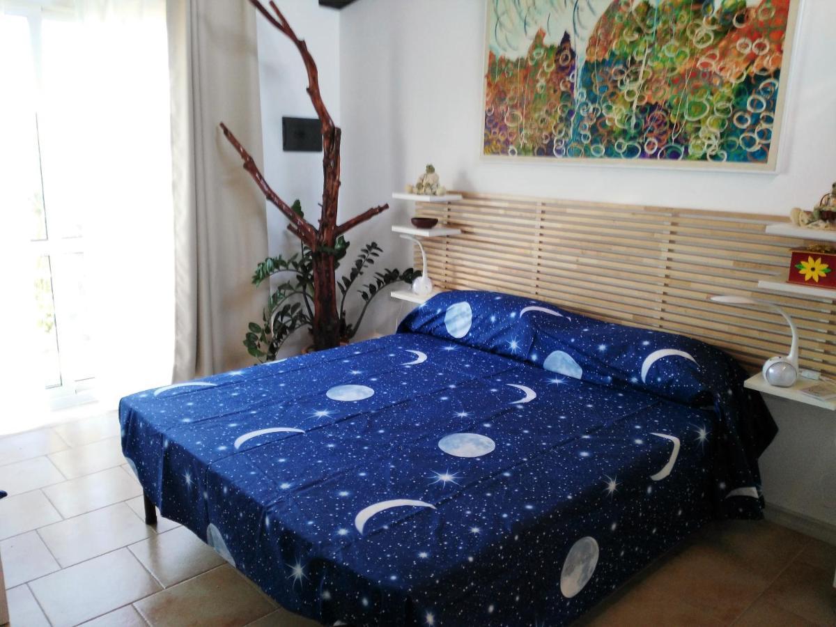 B&B Glamping Semaforo Capo Sperone SantʼAntìoco Exteriör bild